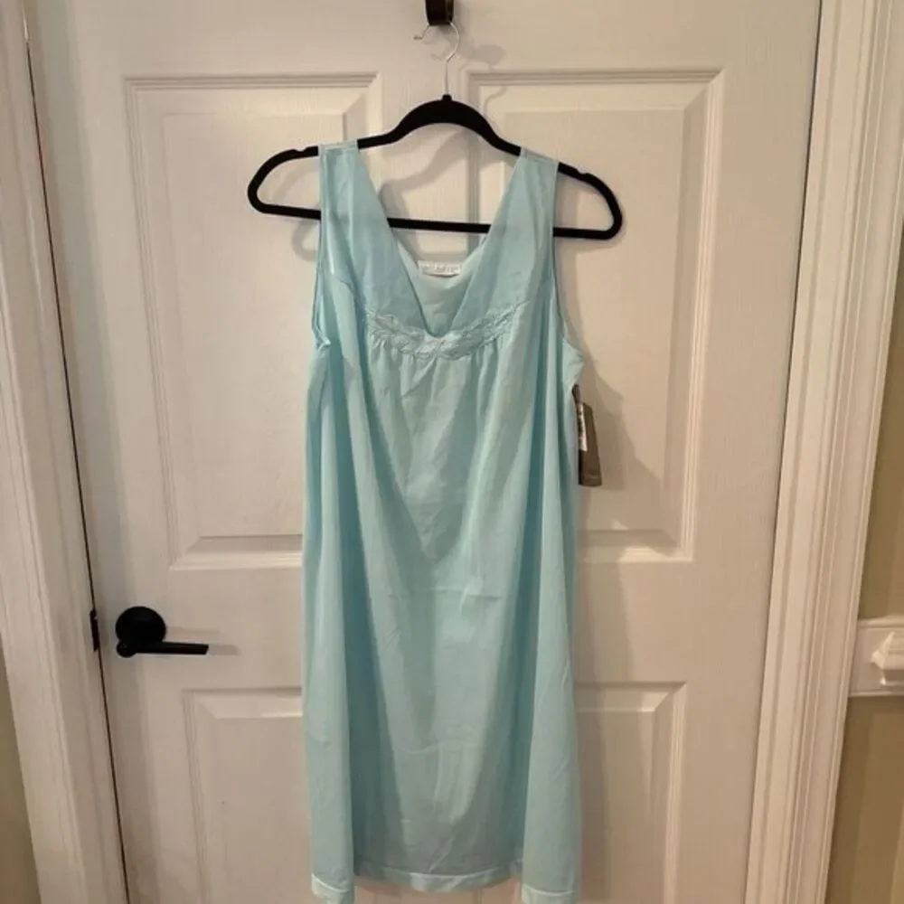 Vtg VASSARETTE Aqua ‎ Nylon Nightgown & Robe Matching set Sz L Made in USA NEW